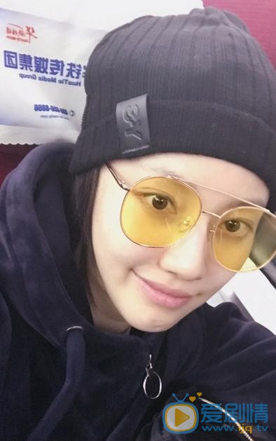 一路繁花相送少年辛辰是誰扮演的？少年辛辰扮演者王鶴潤個人資料、寫真及生活照欣賞