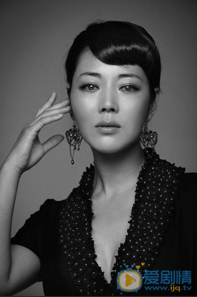 王茜華個人資料簡介 王茜華寫真