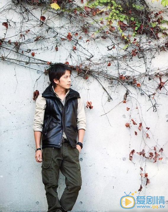 岡田準一 早年經歷    生活照