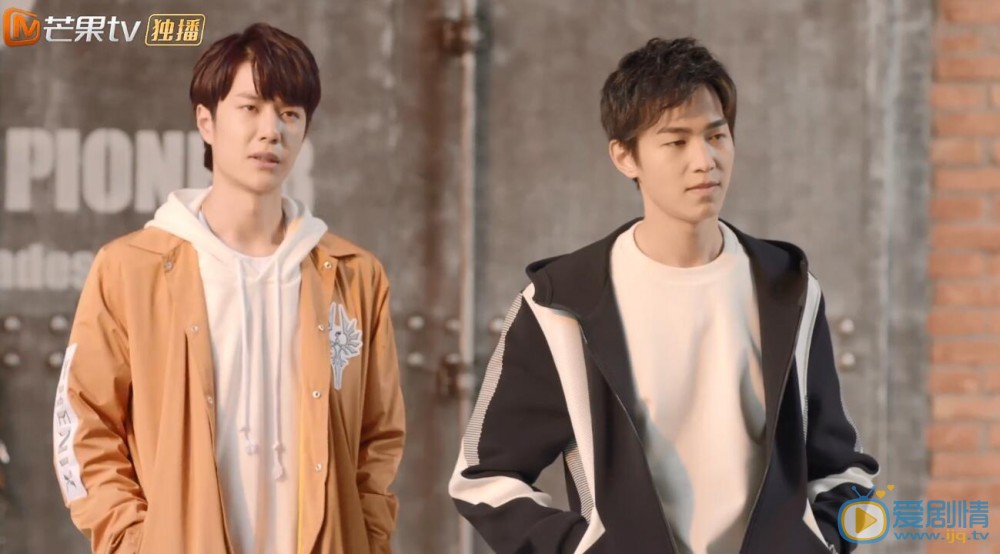 陪你到世界之巔嚴禹豪小迷弟正式上線 出演高智商男神