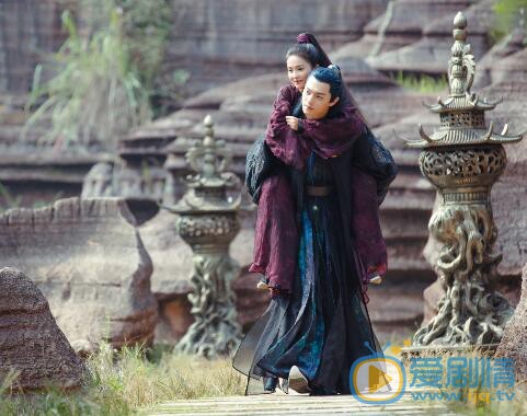 招搖什麼時候恢復真身？厲塵瀾又是怎么認出招搖的？