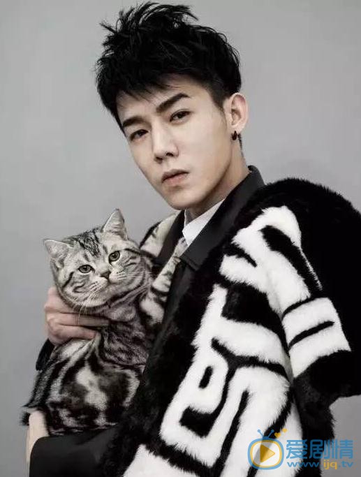 鳳囚凰何戢是誰演的？鳳囚凰何戢扮演者朱戩個人資料、寫真及生活照欣賞