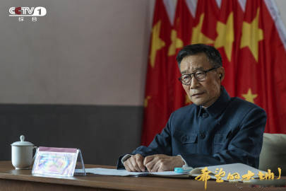 希望的大地吳文淵是由誰飾演的？他和馬塵是什麼關係？