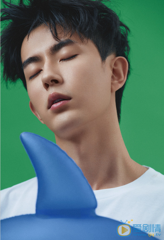  三生三世十里桃花白真是誰演的？白真扮演者於朦朧個人資料簡介