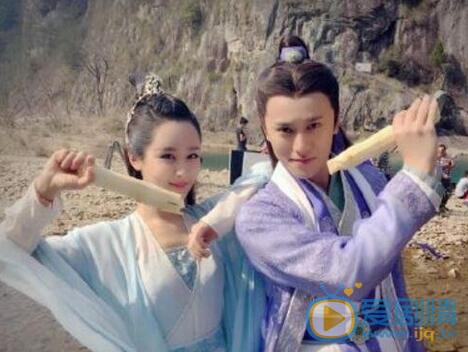 秦俊傑楊紫合照