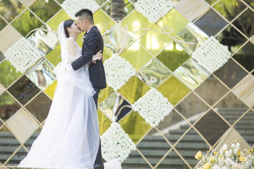 好久不見花朵朵是誰扮演的？花朵朵扮演者楊子姍個人資料、寫真及生活照欣賞