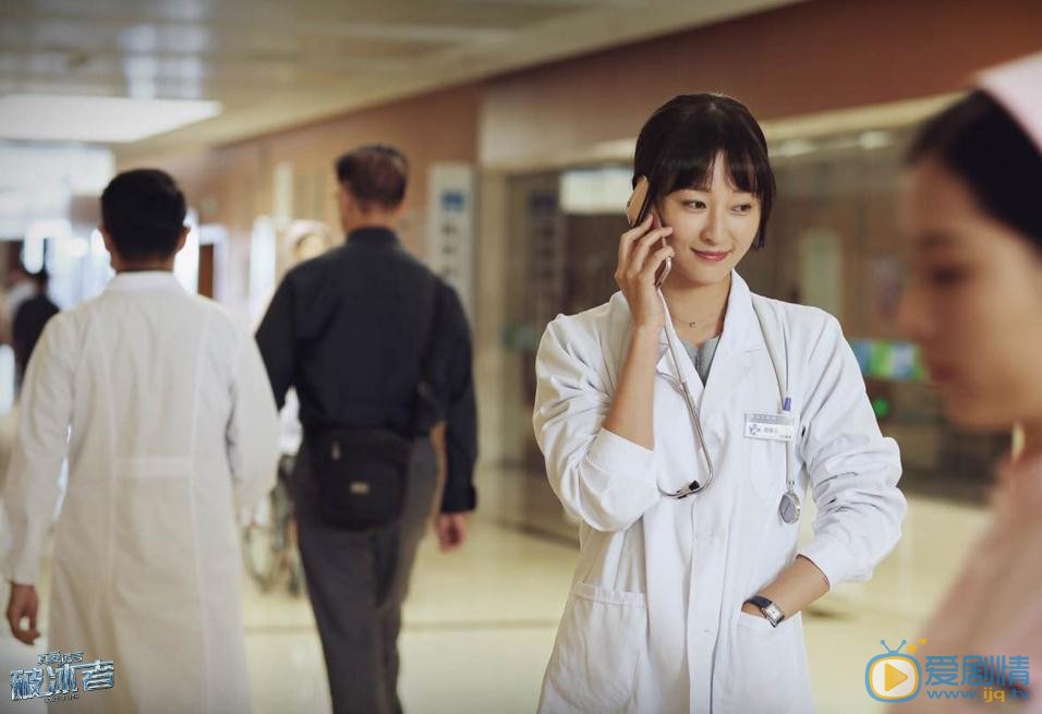 真愛的謊言之破冰者黃馨月是誰？黃馨月喜歡橋樑嗎？