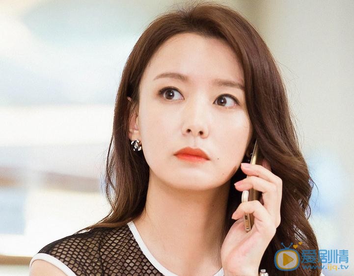 溫暖的弦溫柔是誰演的？溫柔扮演者周奇奇個人資料、寫真及生活照欣賞