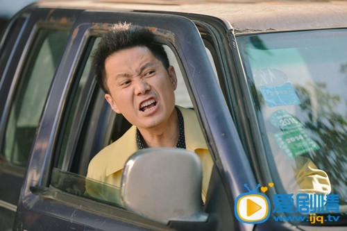 小鎮大法官劇照