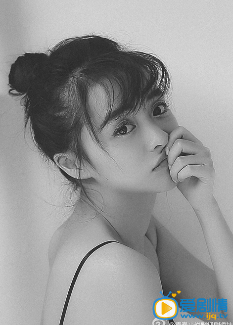 最美不過初相見海報