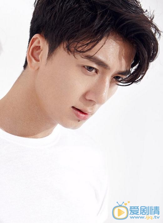 醉玲瓏元灝是誰演的？醉玲瓏元灝扮演者高一清個人資料、寫真及生活照欣賞