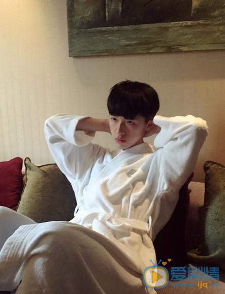 美人為餡夏俊艾（A）是誰扮演的？夏俊艾（A）扮演者張逸傑個人資料及寫真、生活照欣賞