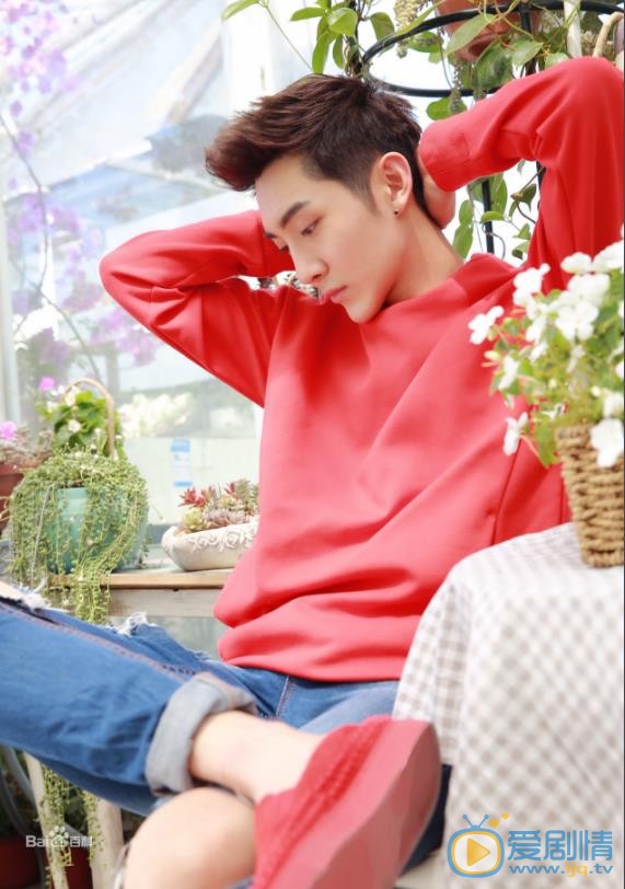 范俊良個人資料簡介 范俊良寫真照