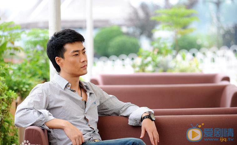 正陽門下小女人範金友是誰扮演的?範金友扮演著喬大韋個人資料、寫真生活照