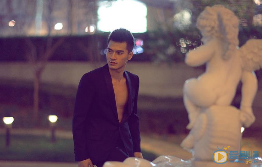 相愛穿梭千年2明星陳汛是誰演的，陳汛演員鄭凱個人資料寫真照劇照