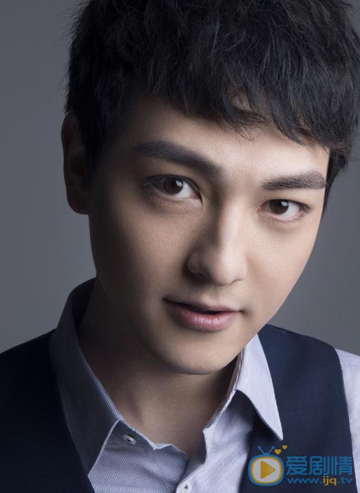 柒個我白向榮是誰演的？柒個我白向榮扮演者張曉謙個人資料、寫真及生活照欣賞