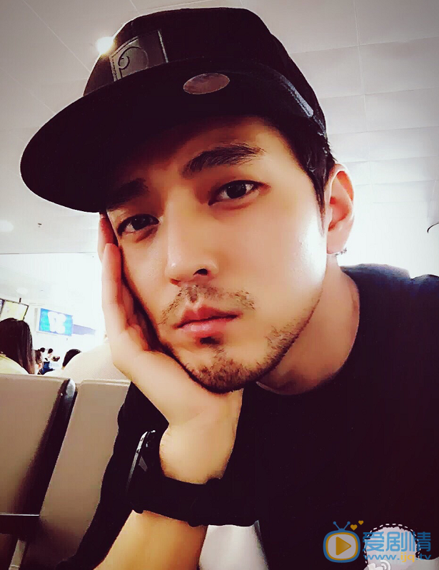 結婚為什麼鄭言是誰演的?鄭言扮演者隋詠良個人資料及寫真生活照欣賞