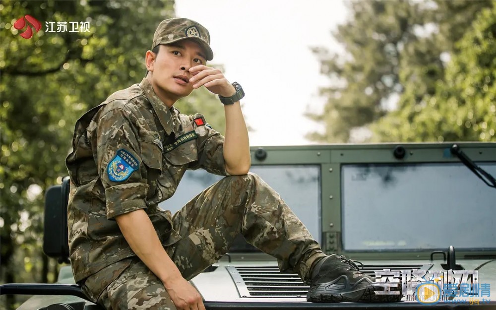 空降利刃張啟喜歡誰？最後和誰在一起？