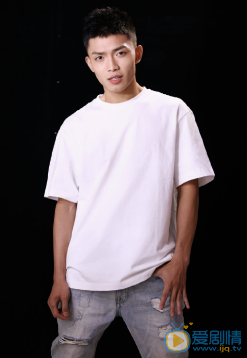 汪融個人資料簡介 汪融演藝經歷 汪融帥氣寫真圖片