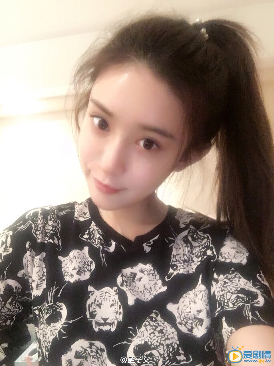 武神趙子龍石硯扮演者孟子義寫真及生活照欣賞