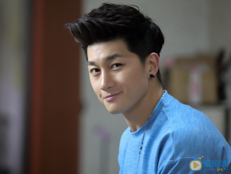 史元庭個人資料簡介 史元庭參演電影我們的青春不怕疼劇照