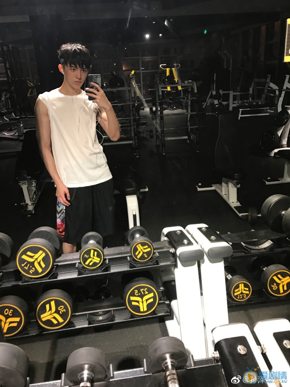 無法擁抱的你尹時煥是誰演的?尹時煥扮演者孫澤源個人資料及生活寫真照欣賞