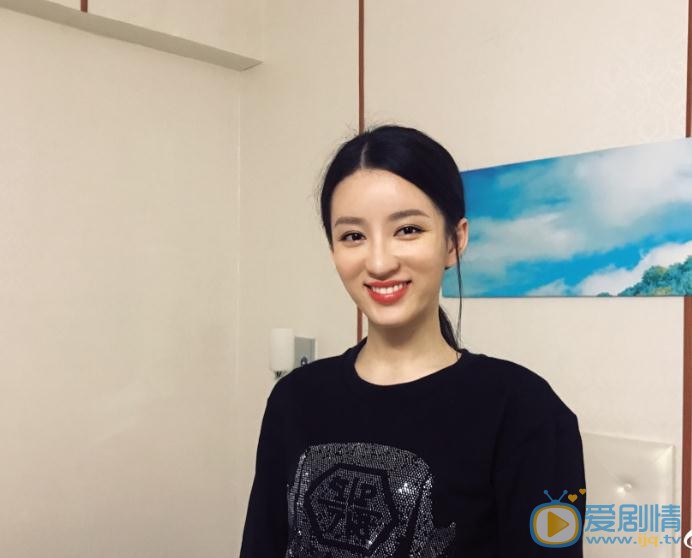 梅寶萊個人資料梅寶萊個人寫真