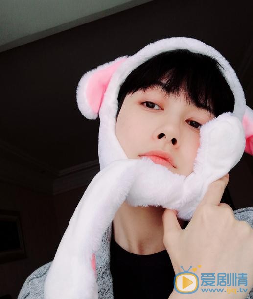 小女花不棄莫若菲是誰扮演的？莫若菲扮演者刑恩個人資料、寫真及生活照欣賞