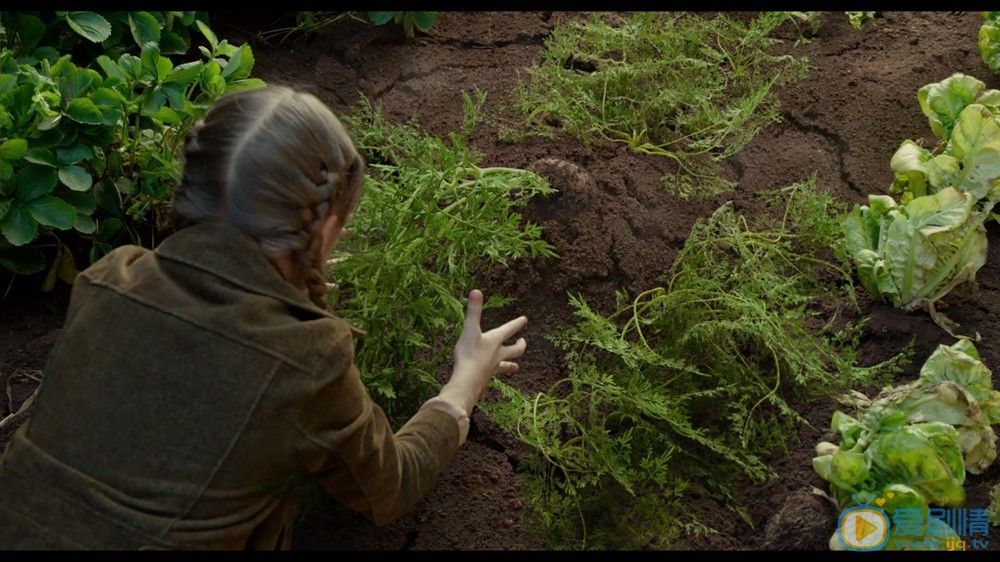 佩小姐的奇幻城堡預告片中的背景音樂是什麼？