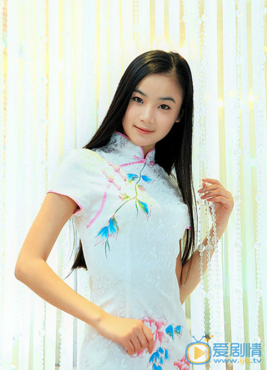 崔一靜個人資料簡介 崔一靜演藝經歷 崔一靜寫真圖片