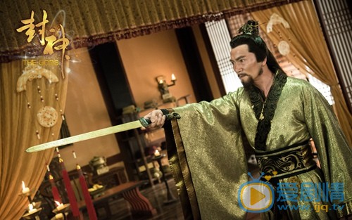 封神演義蘇妲己孤身一人去朝歌 紂王殘忍地讓蘇妲己捧著蘇護的人頭