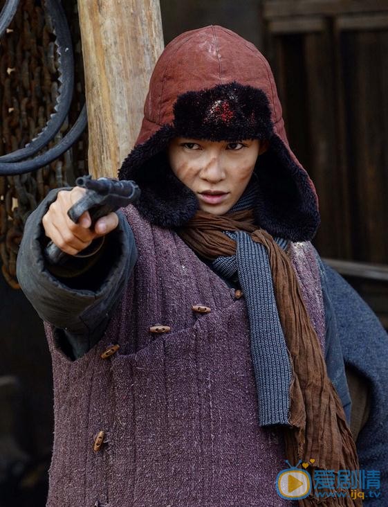  張藍心個人資料介紹 張藍心《鐵道飛虎》劇照