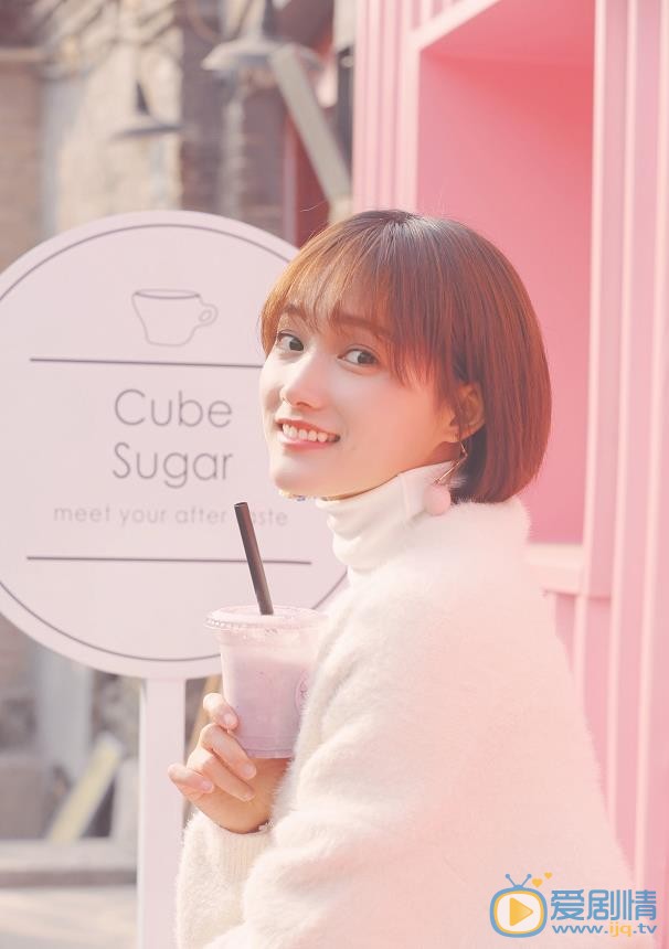 幸福一家人李月月是誰演的？李月月扮演者洪佳寧個人資料、寫真及生活照欣賞