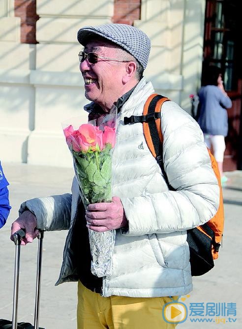 我是你的眼為陳實治眼的錢大夫是誰演的，錢伯仲飾演者雷恪生資料簡介及作品盤點