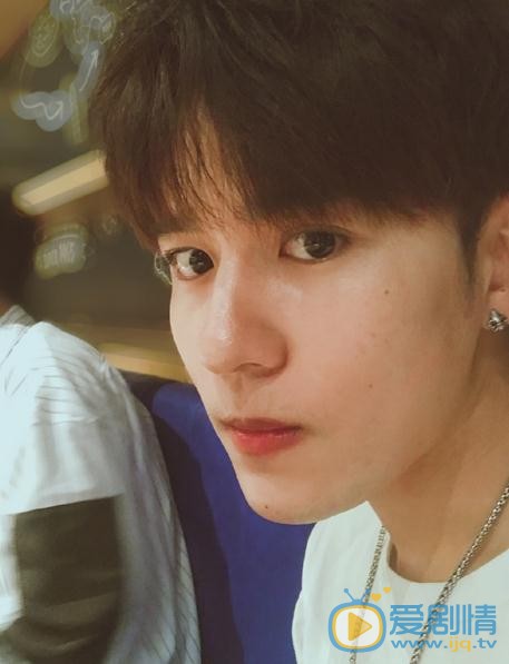 將夜謝承運是誰演的?謝承運扮演者蒙恩個人資料、寫真及生活照欣賞