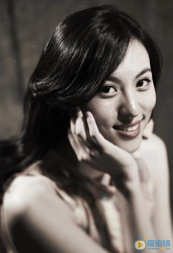 大江大河程開顏是誰扮演的？程開顏扮演者周放個人資料、寫真及生活照欣賞