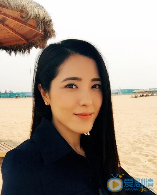 兒科醫生葉梅是誰演的？兒科醫生葉梅扮演者曾黎個人資料、寫真及生活照欣賞