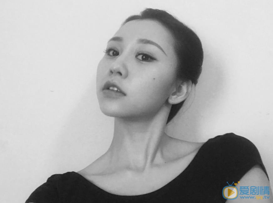 鬼吹燈之怒晴湘西花靈是誰扮演的？花靈扮演者阿麗亞個人資料、寫真生活照