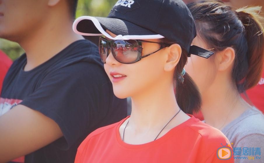 奔跑的高跟鞋劇情介紹