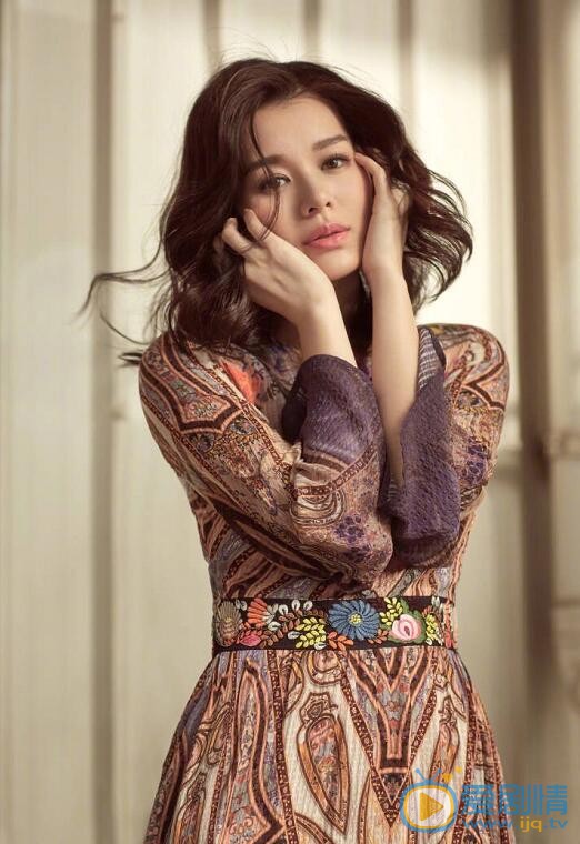  那年花開月正圓胡詠梅是誰演的？胡詠梅扮演者胡杏兒個人資料及生活寫真照欣賞