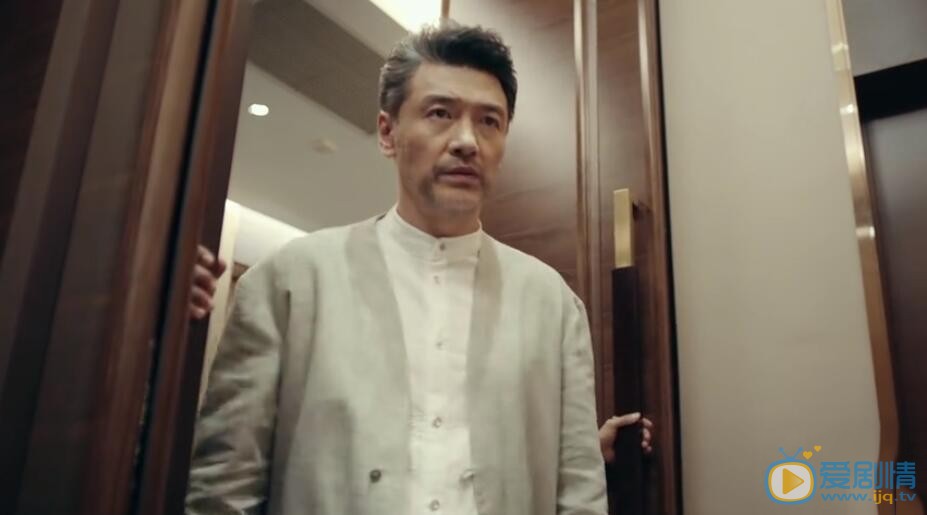 一場遇見愛情的楚鴻飛當年為何要出軌？