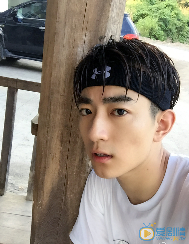 獨步天下褚英是誰演的?褚英扮演者王凱熠個人資料及生活寫真照欣賞