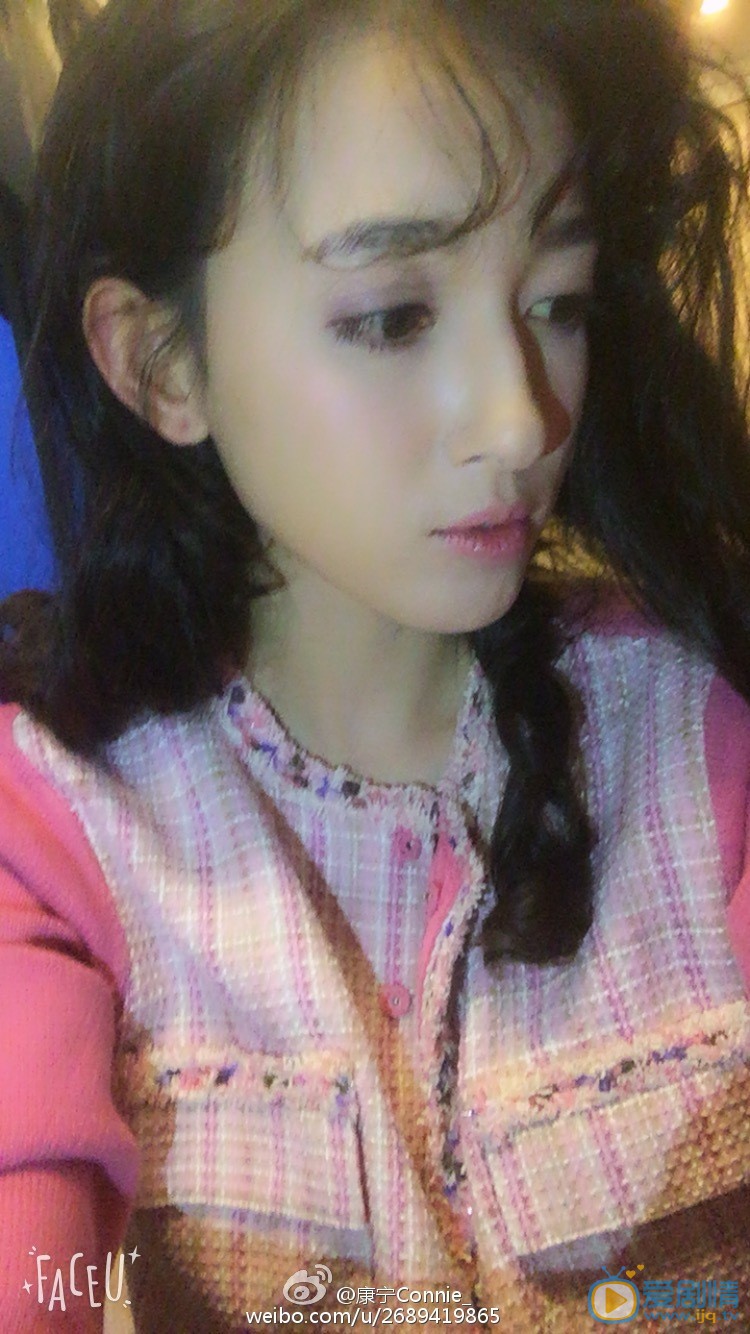 檸檬初上童丹扮演者康寧寫真及生活照欣賞