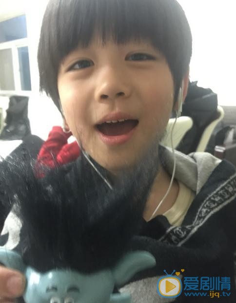 紅薔薇和平是說扮演的?紅薔薇和平扮演者韓昊霖個人資料、寫真及生活照欣賞