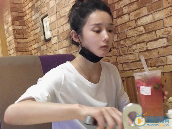 一千零一夜思思是誰演的？思思扮演者余籽璇個人資料、寫真及生活照欣賞