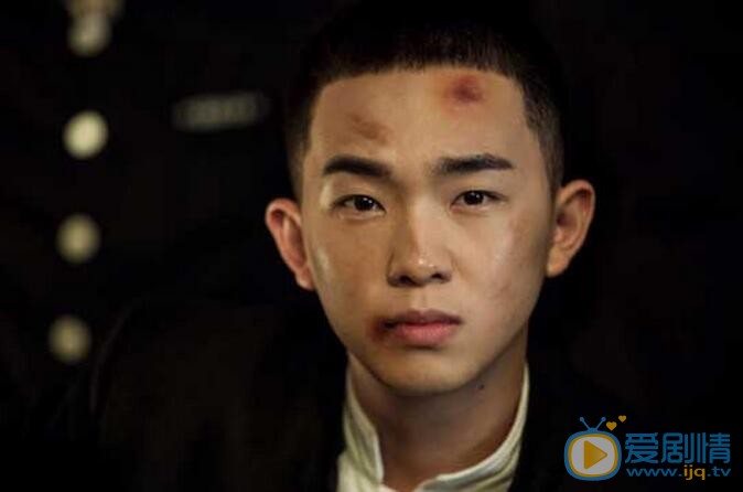 丁冠森個人資料簡介  丁冠森《青禾男高》劇照 