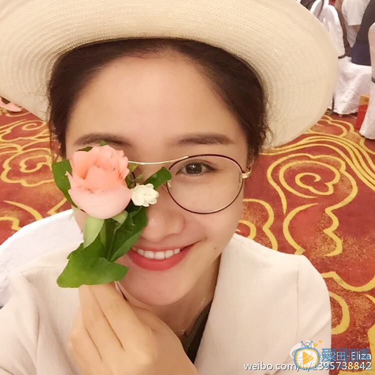 思美人昭碧霞扮演者梁田寫真生活照欣賞