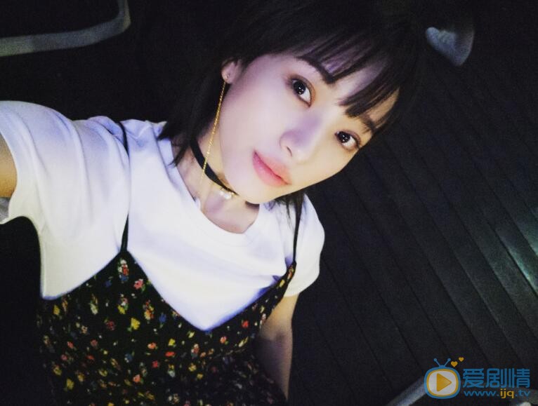  張一山女友是誰？張一山女友白雪個人資料及生活私照介紹