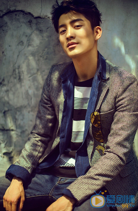  春風十里不如你小白是誰演的？小白扮演者陳奕龍個人資料及寫真生活照欣賞