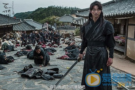 鬼怪金信戰場劇照公開 前世浴血戰場如同武神